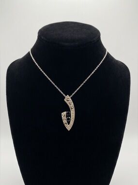 Vintage Taxco 925 Sterling Silver Marcasite Necklace Black Stone Pendant